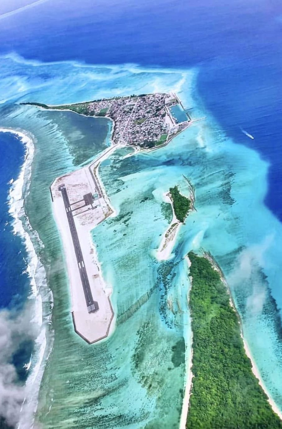 hoarafushi airport